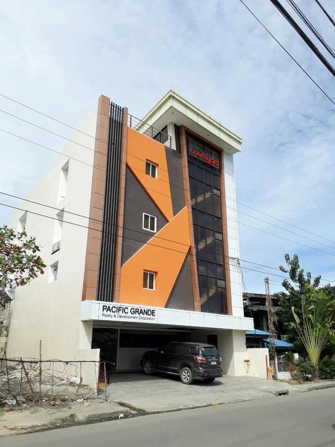 Cebu Courtyard Hotell Lapu-Lapu City Exteriör bild